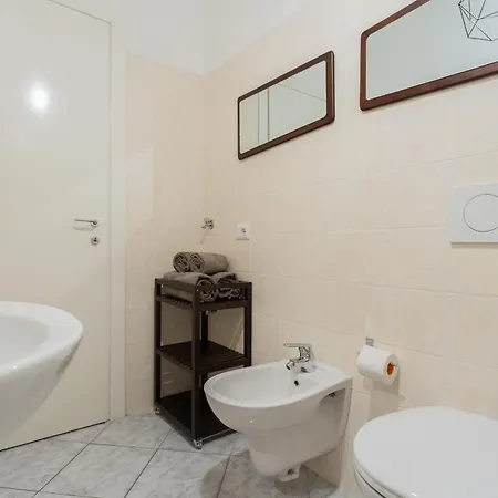 Romantic Pier By Rent Apartment Carate Urio