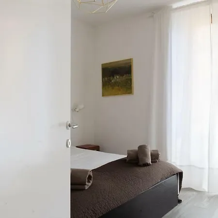 Romantic Pier By Rent Apartment