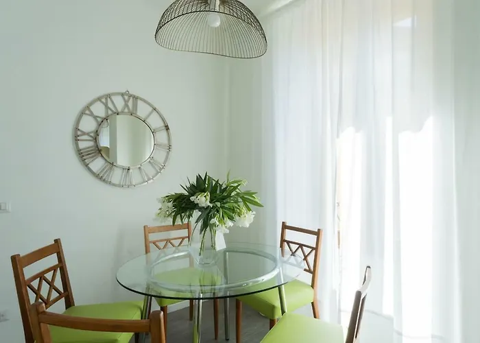 Romantic Pier By Rent * Carate Urio