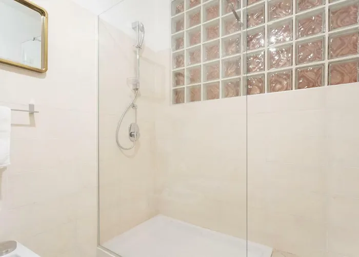 Romantic Pier By Rent Daire