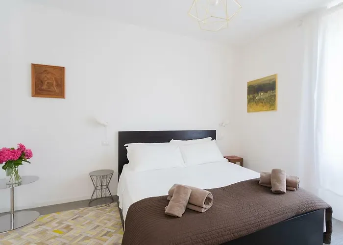 Lejlighed Romantic Pier By Rent Carate Urio