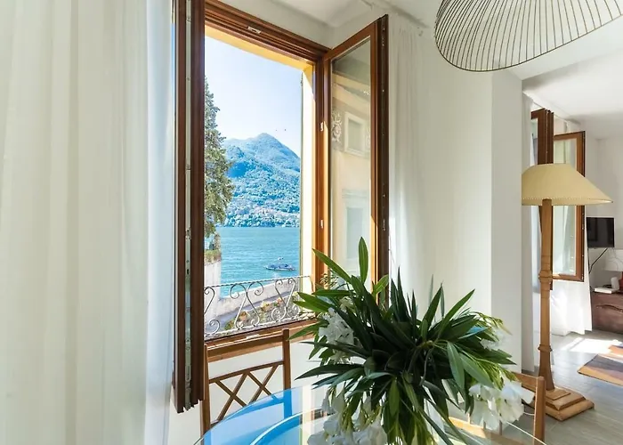 Romantic Pier By Rent Daire