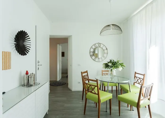 Romantic Pier By Rent * Carate Urio