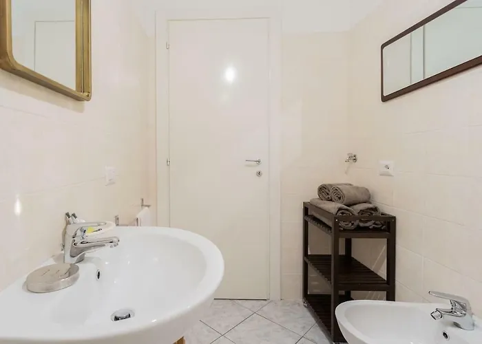 Romantic Pier By Rent Apartament Carate Urio