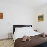 Apartment Romantic Pier By Rent Carate Urio